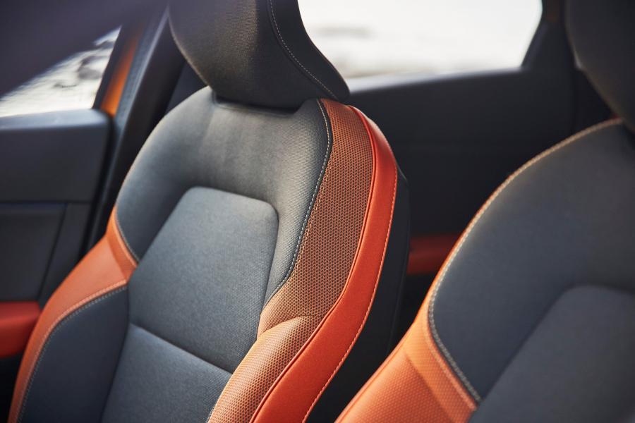 Детали интерьера Renault Captur 2019 года  (WW) (фото 129 из 138)